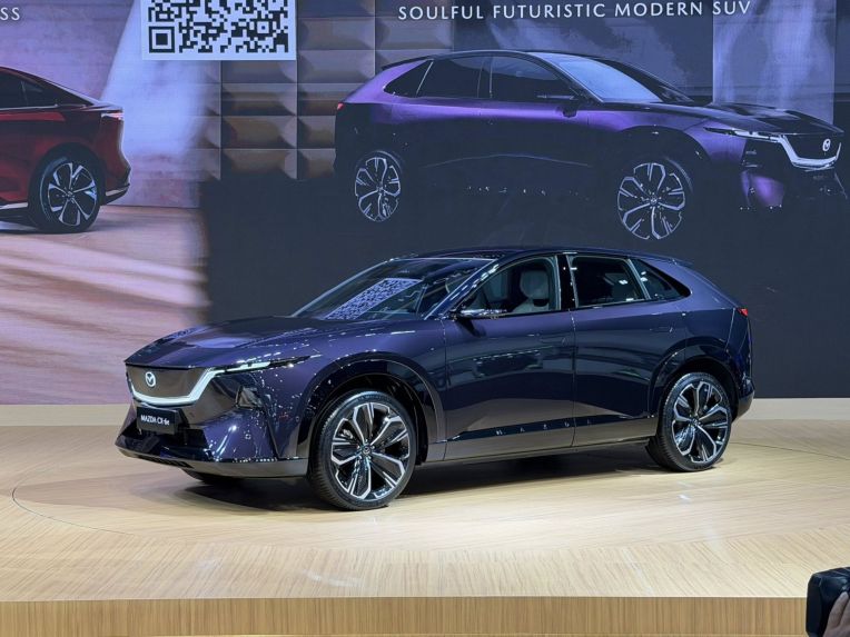 Xehay CX6e ra mat 240326 7 Mazda CX-6e ra mắt Đông Nam Á: Thiết kế cơ bắp hơn CX-5, đi được 600 km/sạc